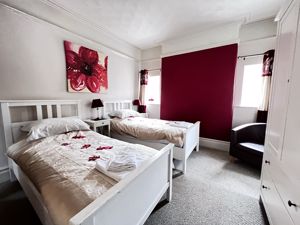 Bedroom- click for photo gallery